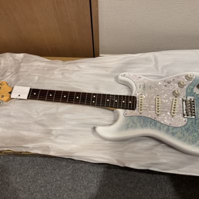 Fender 2024 Collection, Made in Japan Hybrid II Stratocaster Fender 2024 Collection, Made in Japan Hybrid II Stratocaster