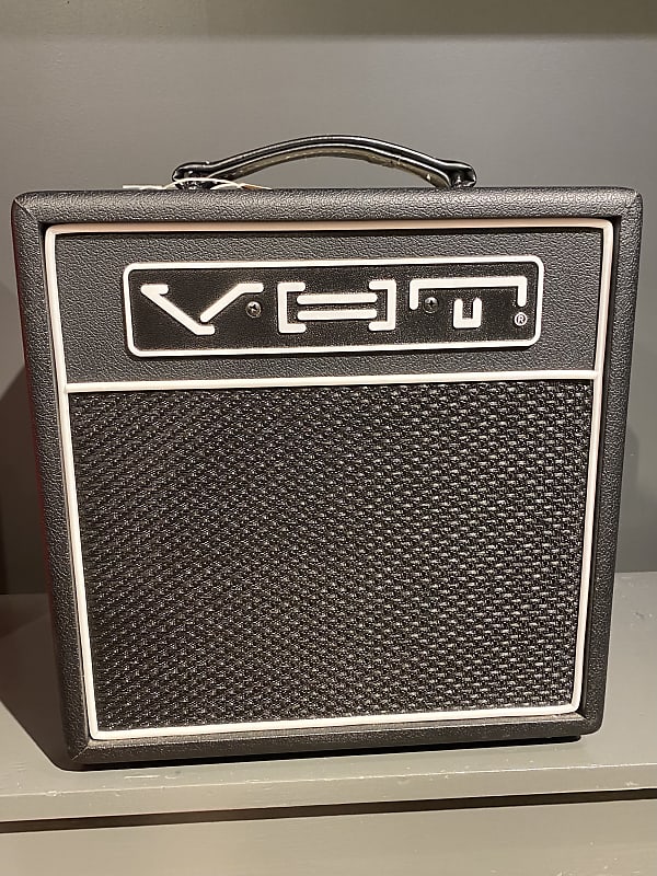 VHT I-16 Guitar Combo Amplifier Black image 1