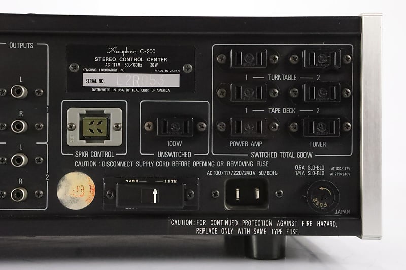 Accuphase C-200 S ステレオコントロールセンター 本体 Accuphase C-200S プリアンプ / 札幌の中古オーディオ・レコード