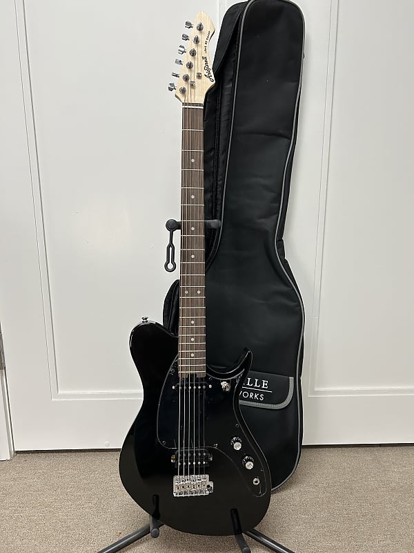 Aria Pro II Jet Baritone Electric Guitar- Black W/gig Bag | Reverb