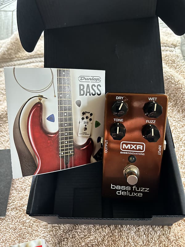 MXR M84 Bass Fuzz Deluxe