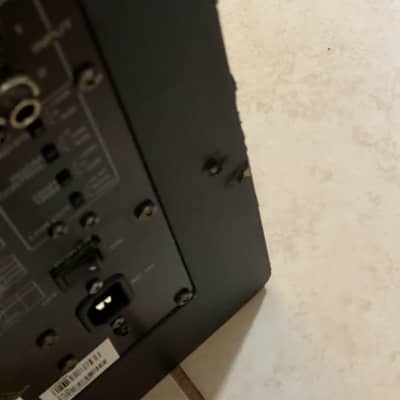 Yamaha HS8 Powered Studio Monitor (Pair) 2015 - Present - Black image 4