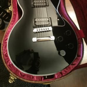 Gibson Les Paul Custom  Black image 2