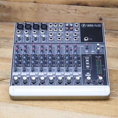 Mackie 1202 VLZ3 12-Channel Mixer image 4