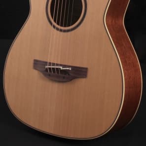 Takamine CP3NYK Pro Series 3 New Yorker Parlor Solid Cedar/Koa Acoustic/Electric Guitar Natural Satin