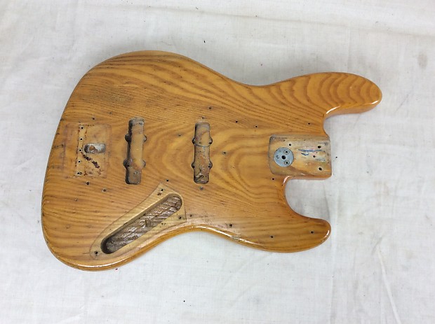 Fender jazz outlet bass ash body