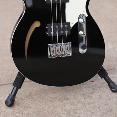 Reverend Dub King  Electric Bass in Midnight Black image 1