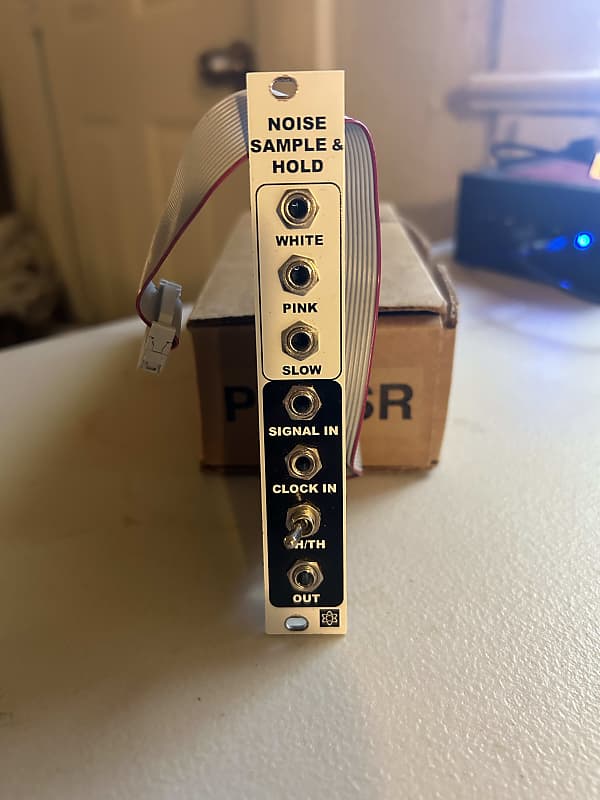 Synthrotek Noise / Sample & Hold / Track & Hold