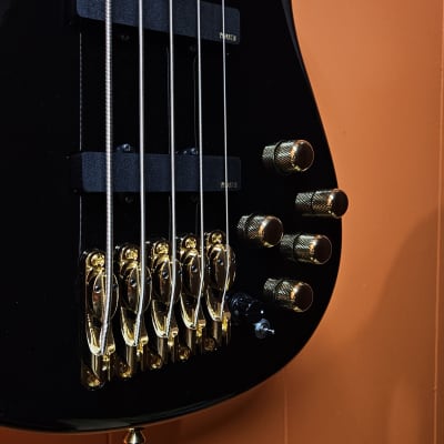 Yamaha BBNE2 Nathan East Signature Bass 2024 - Black image 2