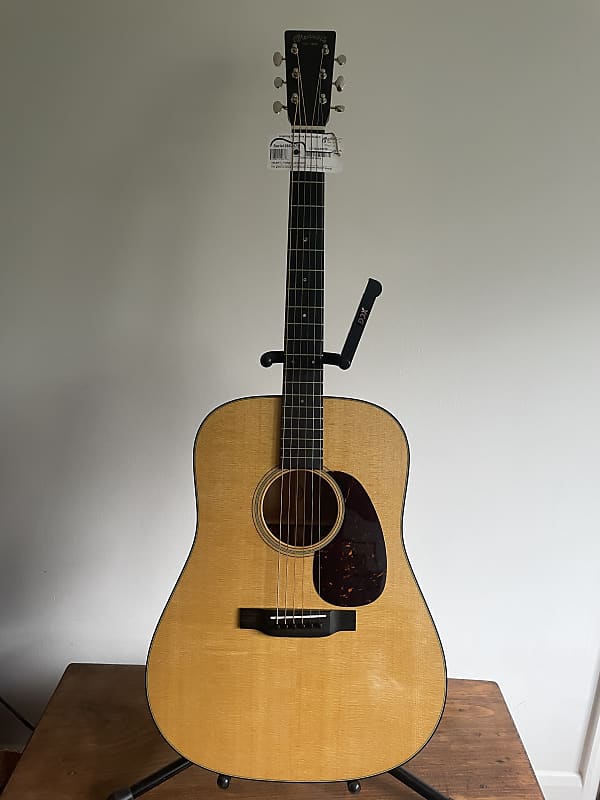 Martin deals d18 reverb