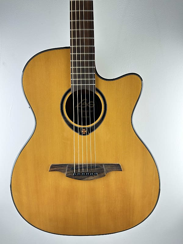 Lag Tramontane T66ACE Natural Electro Acoustic Guitar French