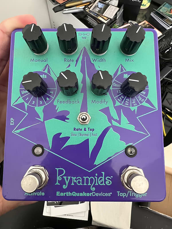 EarthQuaker Devices Pyramids