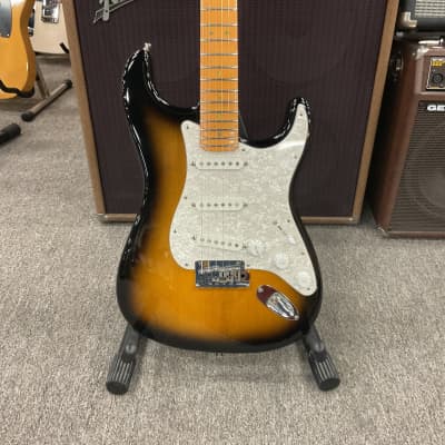 Fender Made in Japan [USED] Ken Stratocaster Galaxy Red 2021