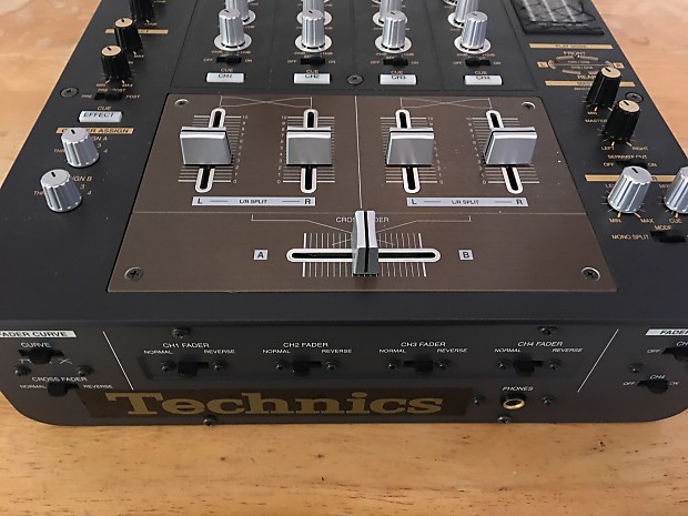 Technics SH - MZ 1200 4 channel DJ Professional Mixer (Very