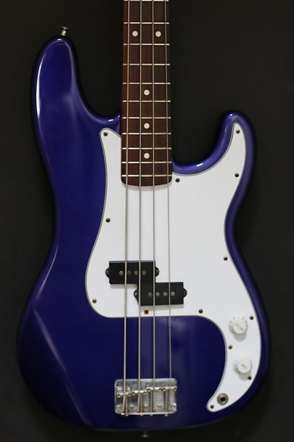 Fender MIM Precision Bass 2000's Midnight Blue | Reverb