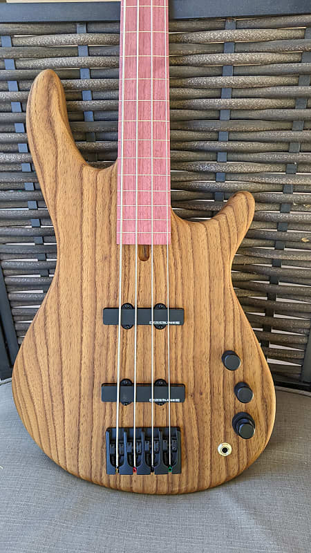 Warmoth Lined Fretless 32 Scale Reverb 0465