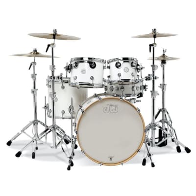 DW Design 5pc Drum Set w/22bd Gloss White image 5
