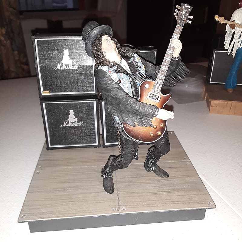 McFarlane Toys adds Slash to its Guitar Hero toy line - Beckett News