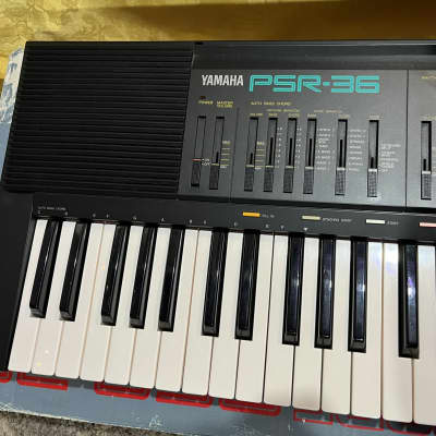 Yamaha PSR-36 Portatone, Vintage 80's FM Synthesizer, Full Size Keys, Original Box, Great Condition image 8