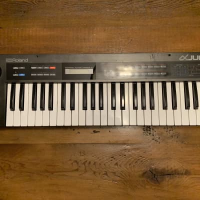 Roland Alpha Juno-1 49-Key Programmable Polyphonic Synthesizer 1985 - 1988 - Black