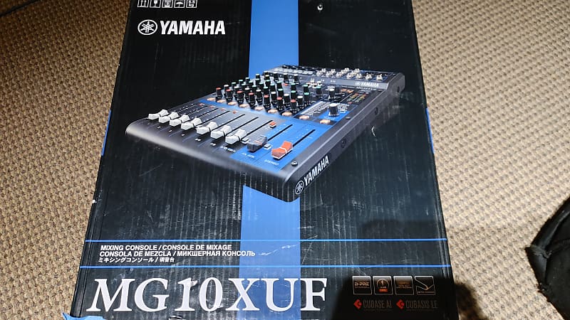 YAMAHA MG10XUF - Console de mixage 10 canaux audio USB 