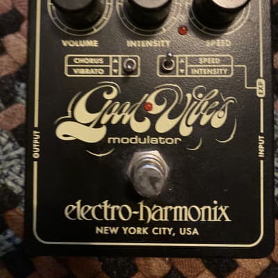 Electro-Harmonix Good Vibes Analog Modulator Pedal | Reverb