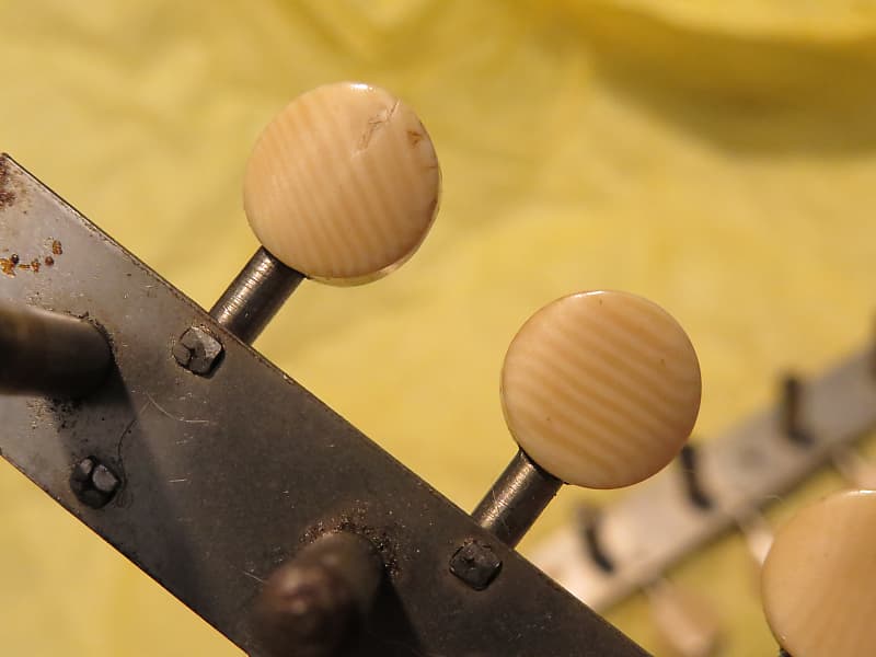 vintage 1800's early 1900's vintage mandolin tuners striped catalin/bone/ivory buttons image 1