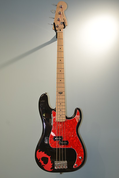 Squier Pete Wentz Signature Bass Red/Black | Reverb