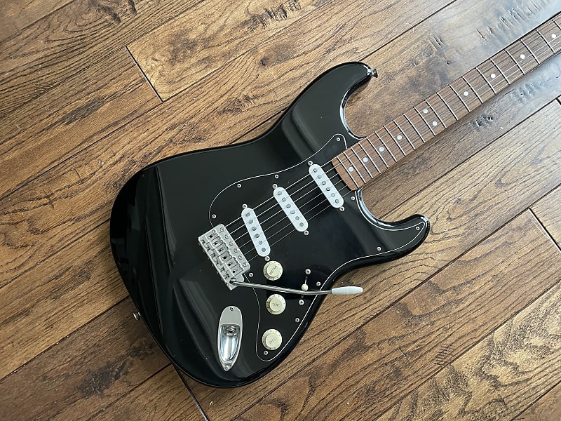 Excellent 2007 Fender ST-72 Stratocaster Electric Guitar 1972 Reissue MIJ image 1