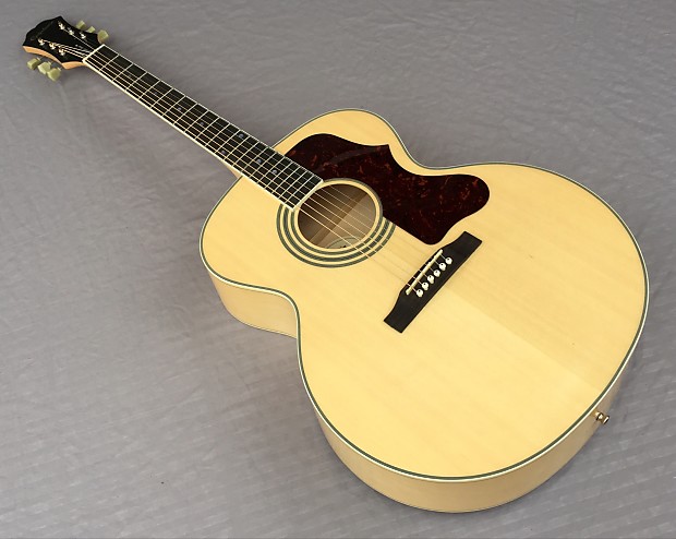 Epiphone EJ-200 Artist NA Jumbo Acoustic Guitar In Natural