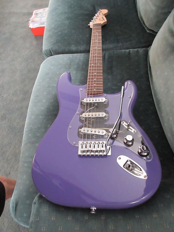 Cashified~ Squier by Fender Stratocaster w/Clear Pickguard