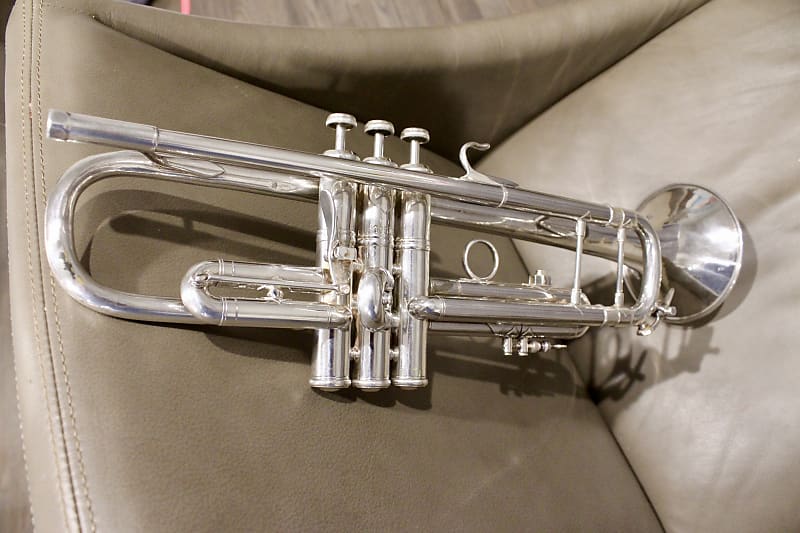 Bach Stradivarius Bb Trumpet 37 Very Early Elkhart 1965