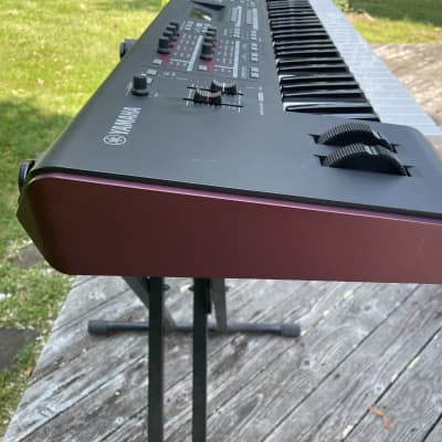Yamaha MOXF 6 Production Synthesizer with  512 Flash Memory Module and more. image 9