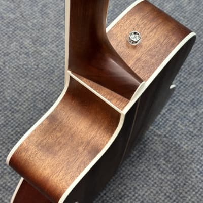 Fender PM-3 Standard Triple-0 All-Mahogany Acoustic Guitar Natural image 5