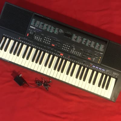 Yamaha PSR-500 Digital Piano Arranger Touch Sensitive Keyboard MIDI Controller