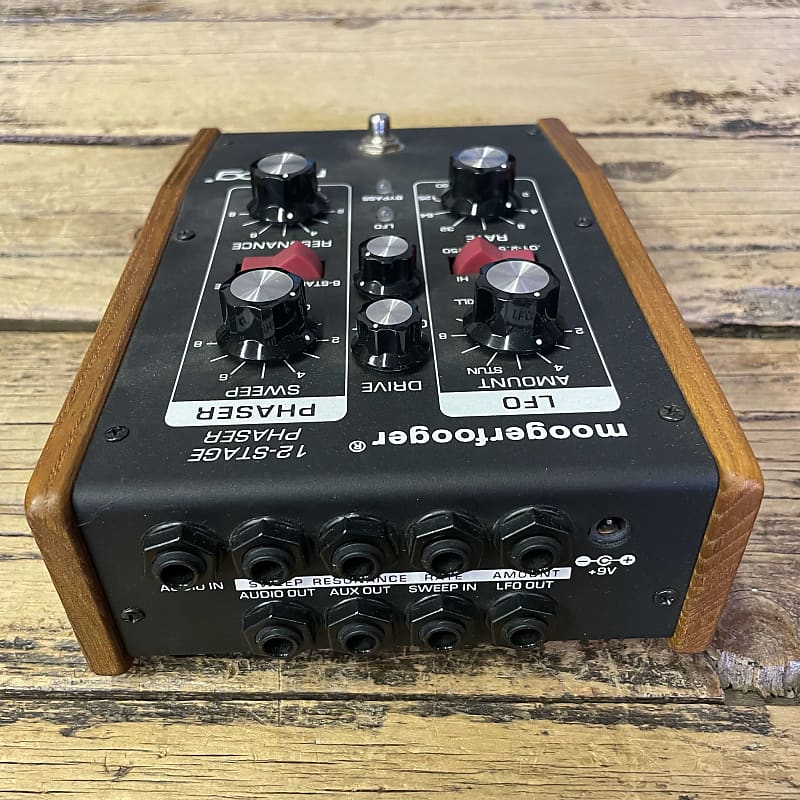 Moog MF-103 12-Stage Phaser | Vintage Synth Explorer