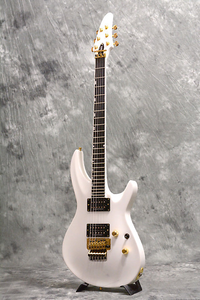 最新発見 E-HR-130 Edwards III Reverb | White Snow エレキギター