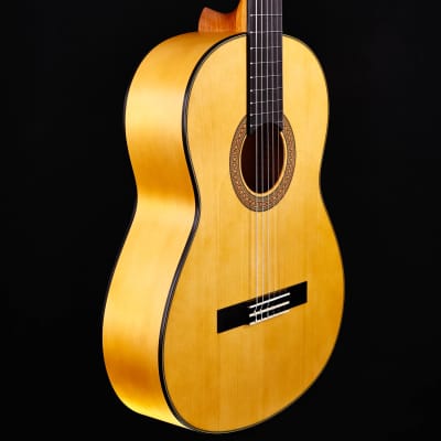 Yamaha CG172SF Nylon String Flamenco Guitar 2lbs 15.4oz image 2