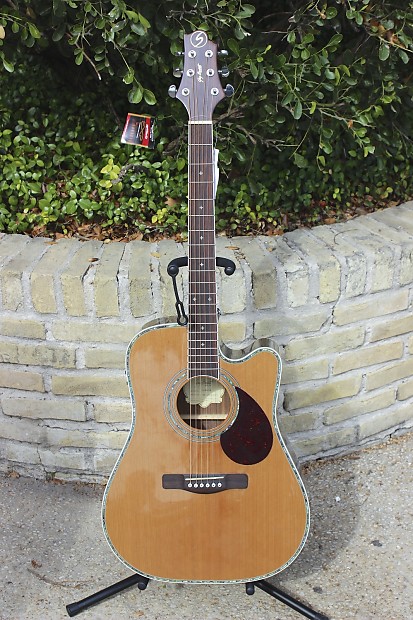 Greg Bennett D8CE 2013 Natural