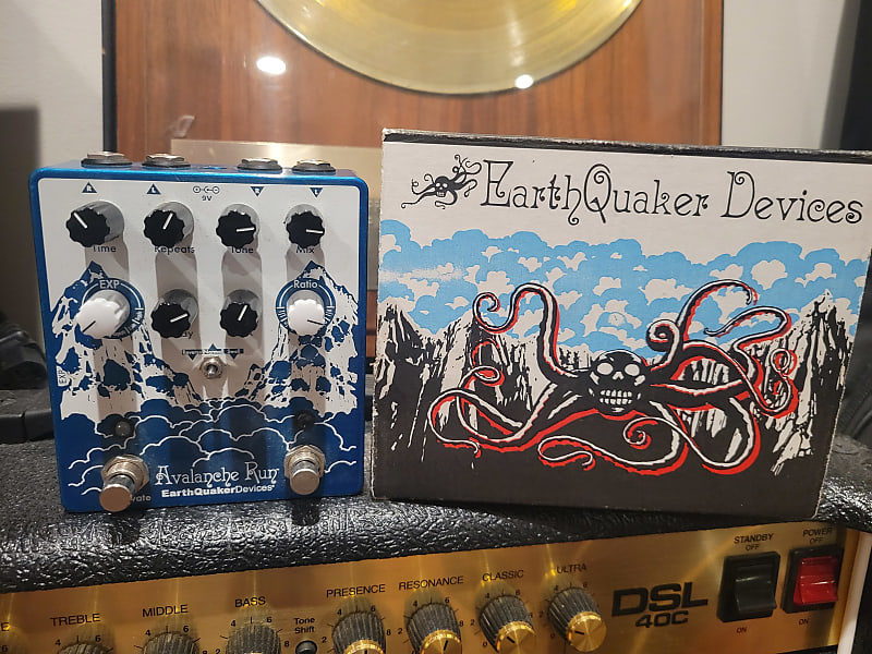 EarthQuaker Devices Avalanche Run Stereo Reverb & Delay with Tap Tempo V2