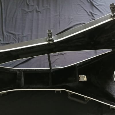 Jackson King V/Rhoads Moulded Multi-Fit Case image 6