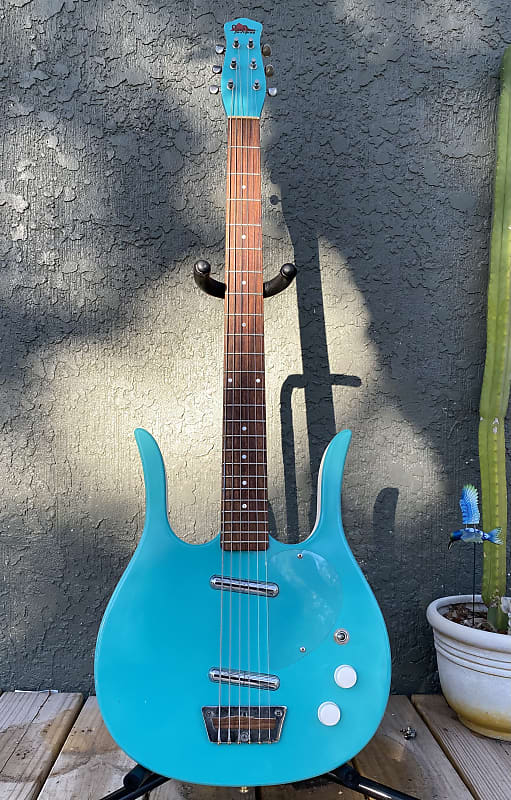 Jerry Jones Longhorn Bass6 bassVi 90’s  - Turquoise image 1