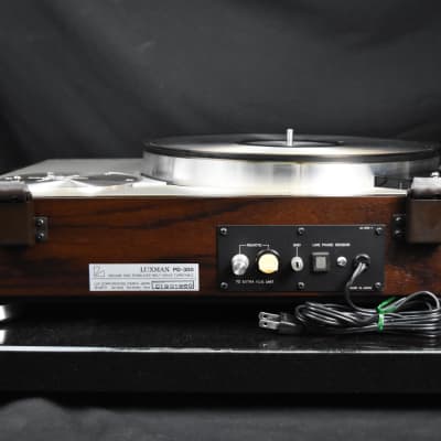 Luxman PD-300 Belt Drive Turntable in Excellent Condition [Japanese Vintage!] image 17