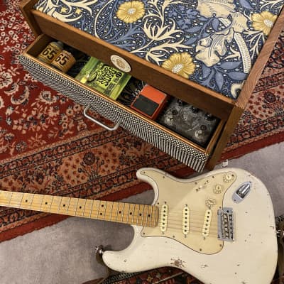 Heavy Seas Amp Riser/ Pedalboard storage for studio - Golden Ash / Sea Weed Morris Fabric image 8