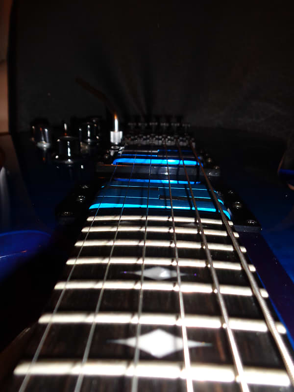 B.C. Rich Mockingbird ST 2012 Quilted Trans Blue with Alumitone