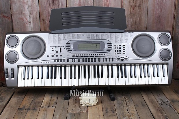 Piano radioshack top