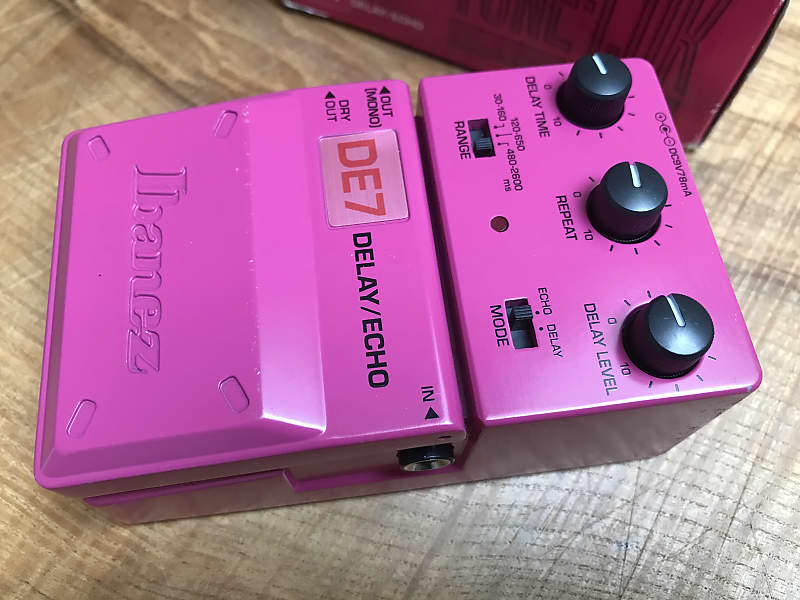 Ibanez Tone Lok DE7 Delay /Echo Rare Limited Edition Pink