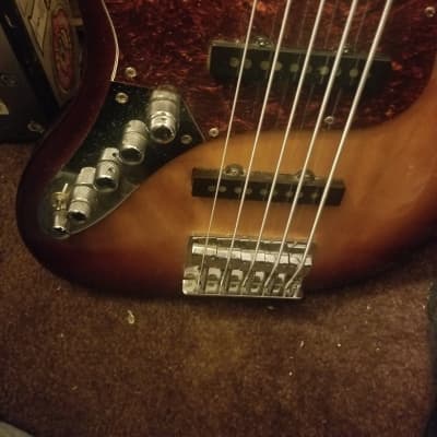 Sire Left-Handed Sire V7 1st Gen 5 String 2016 - Tobacco Sunburst image 10