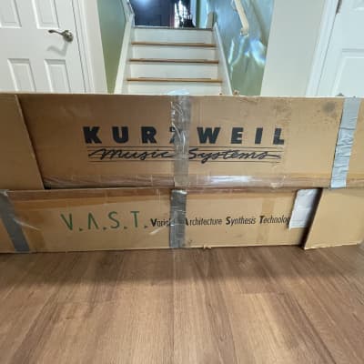 Kurzweil K2500 61 Key Digital Workstation Synthesizer