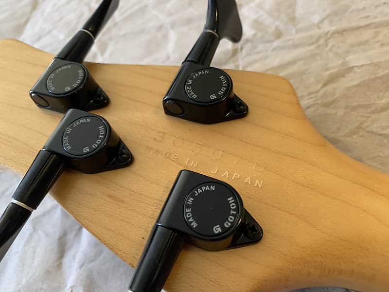 Yamaha Motion Bass MB-40 Redburst MIJ Japan EXcellent Condition